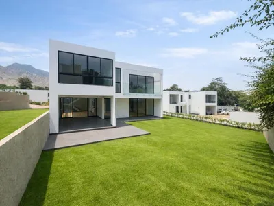 Venta de Casa en La Molina - Lima 4 Dormitorios 