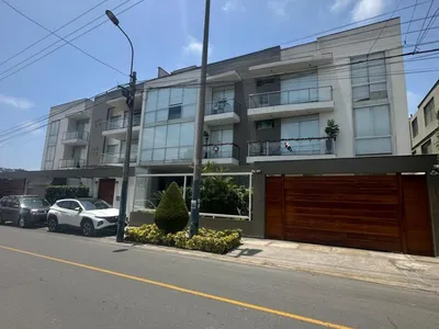 Venta de Departamento en Santiago de Surco - Lima 3 Dormitorios