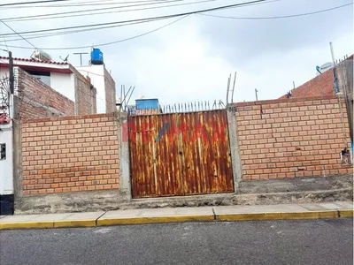 Terreno En Alquiler , Para Talleres De Mecanica, Estructuras Metalicas,Y Carpinterias - Otros