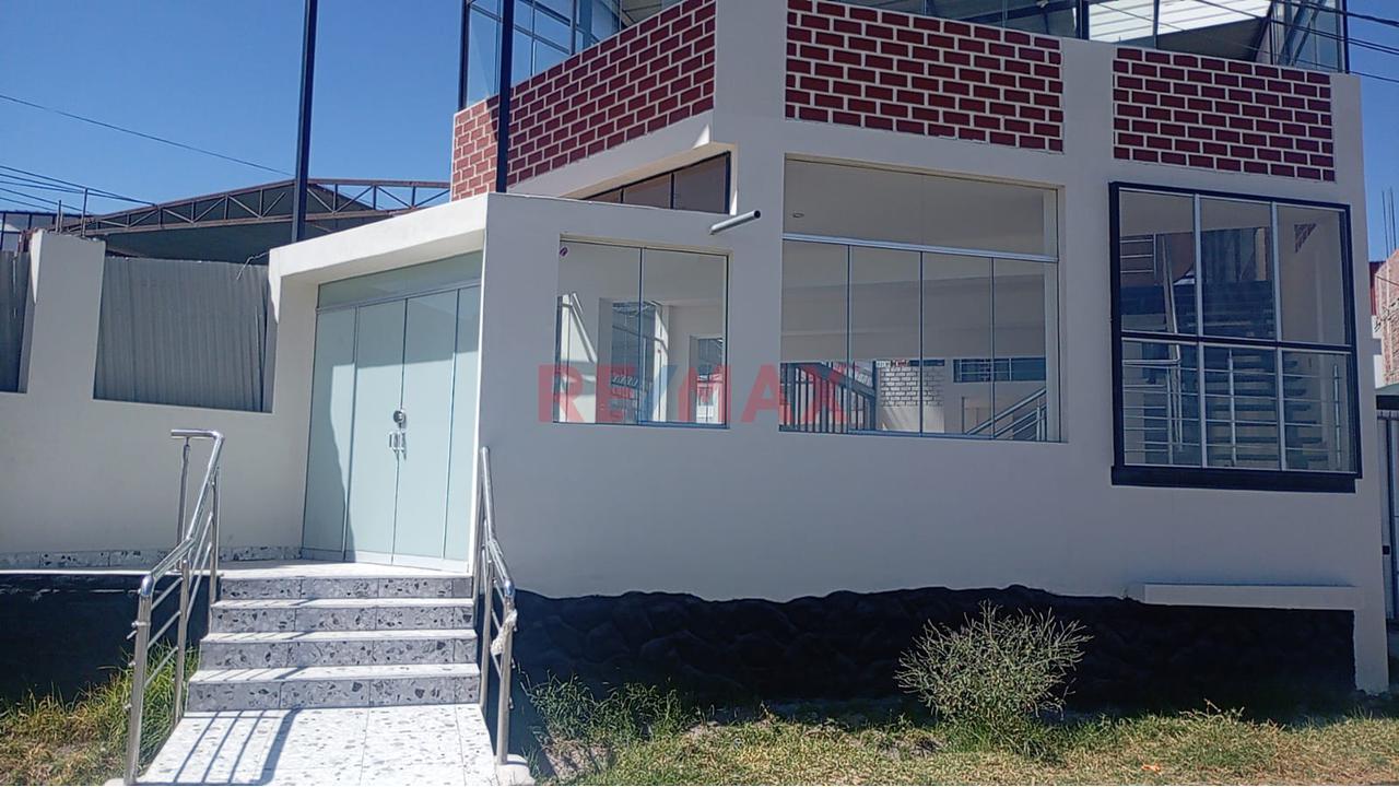 🏢 Local En Alquiler – Carmen Alto