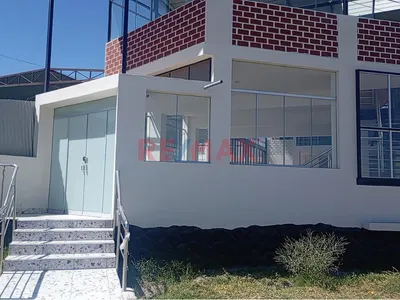 🏢 Local En Alquiler – Carmen Alto