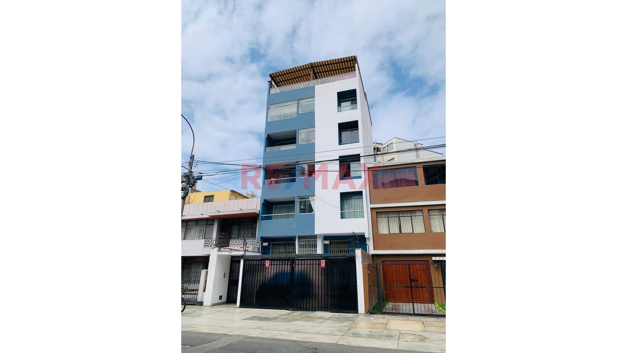 Espectacular Duplex De 160 M² Con Terraza Y 2 Estacionamientos– Av. Egusquiza, Pueblo Libre