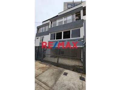 ¡Amplio Departamento En Venta En Chorrillos, Cerca Del Malecón!