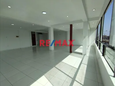 Local Comercial 3Er Piso Vista A La Av. Canta Callao Cerca A Carlos Izaguirre - San Martín De Porres