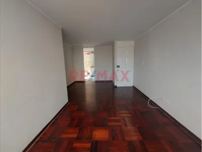 Se Alquila Departamento En Primer Piso En Condominio Al Costado Del Mtc- Cercado De Lima