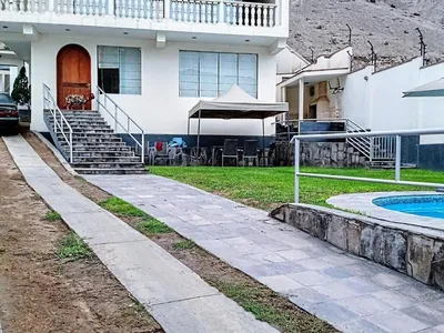 Venta de Casa en La Molina - Lima 4 Dormitorios