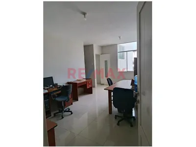 Vendo Lindo Departamento 4To Piso En Urbanizacion Miraflores.