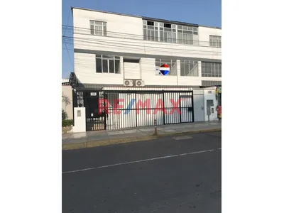 Se Alquila Departamento En La Alborada