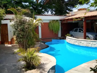 Venta de Casa en La Molina - Lima 6 Dormitorios