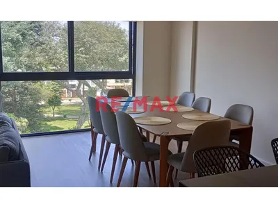 Lindo Duplex De Estreno En Alquiler Amoblado En Surco Frente A Hermoso Parque